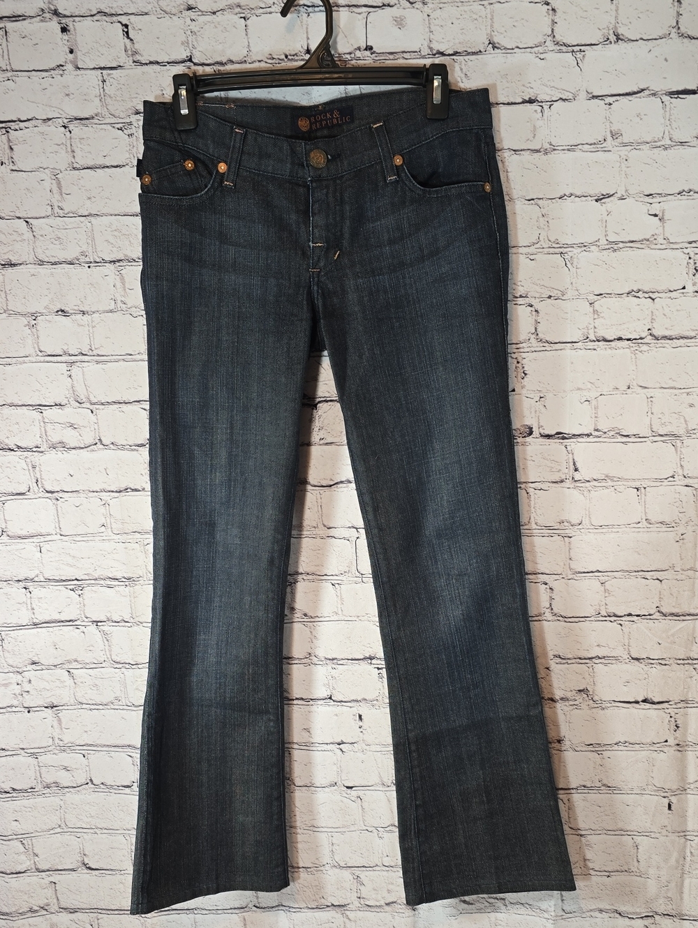 Rock & Republic Dark Wash Women’s Jeans with Embellished Back Pockets Size 27 - Picture 3 of 12